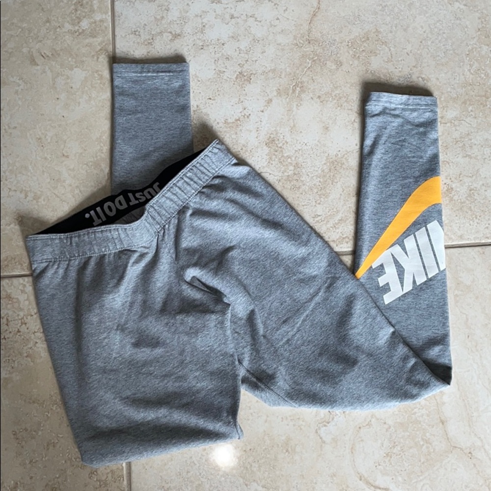SOLD—Nike Gray Leggings